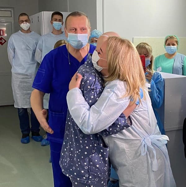 Уперше в Україні відбулася трансплантація кісткового мозку дорослому від неродинного донора