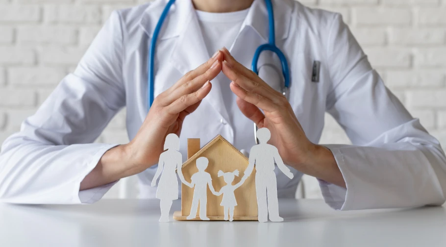 Чи підвищувати оплату праці лікарів первинної та екстреної медичної допомоги до 35 000 грн