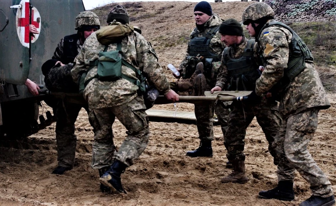 Коефіцієнти ресурсоємності та оплата за множинні операції — НСЗУ збільшить тарифи для медзакладів за лікування травм війни