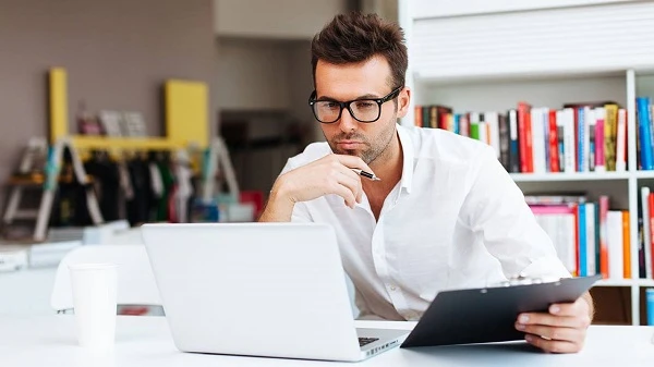 Нові курси: НСЗУ навчить медиків спілкуватися з пацієнтами та надавати якісний сервіс