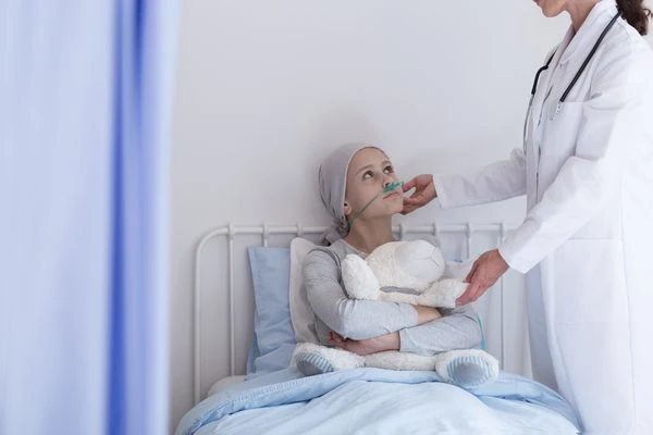 Пакетів медичної допомоги хворим на онкологію побільшає, а тарифи зростуть, — Степанов