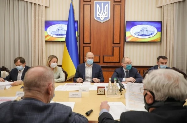 Шмигаль доручив за два тижні визначитися з фінансуванням, щоб створити лабораторію з розробки вакцин