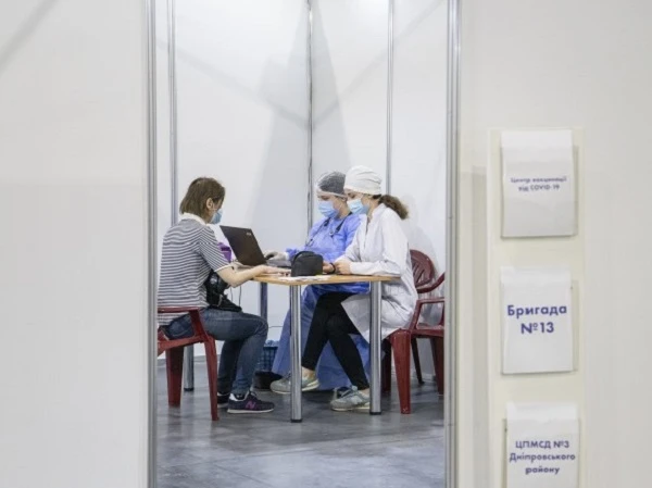 В Киеве, Львове и Одессе заработали центры массовой вакцинации против COVID-19 В Киеве, Львове и Одессе заработали центры массовой вакцинации против COVID-19