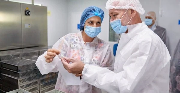 У 2022 році у Харкові вироблятимуть вакцину CoronaVac У 2022 році у Харкові вироблятимуть вакцину CoronaVac