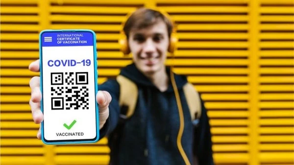 «Жовті» внутрішні COVID-сертифікати можна буде скачати в «Дії» на iOS «Жовті» внутрішні COVID-сертифікати можна буде скачати в «Дії» на iOS