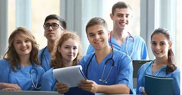 На громадському обговоренні програми підготовки в інтернатурі з охорони здоров’я: МОЗ пропонує долучатися МОЗ розповіло, як лікарі-інтерни проходитимуть спеціалізацію на базах стажування у 2022 році