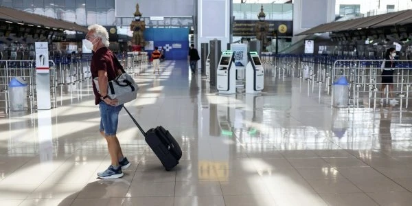 Ляшко призвал украинцев воздержаться от поездок в страны, где был обнаружен «Омикрон» Ляшко призвал украинцев воздержаться от поездок в страны, где был обнаружен «Омикрон»