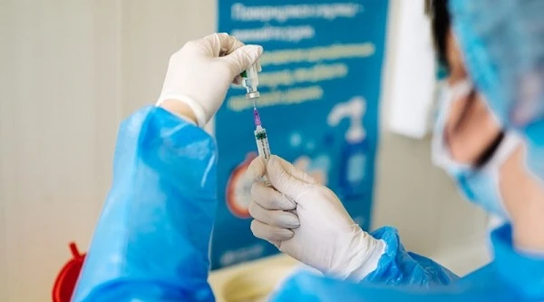 Скільки працівників ЗОЗ відсторонили через небажання вакцинуватися проти COVID-19 Скільки працівників ЗОЗ відсторонили через небажання вакцинуватися проти COVID-19