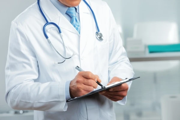 Президент відзначив медичних працівників державними нагородами Президент відзначив медичних працівників державними нагородами