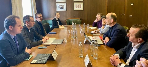 Ляшко закликав міжнародних партнерів допомогти відновити медичну галузь України Ляшко закликав міжнародних партнерів допомогти відновити медичну галузь України